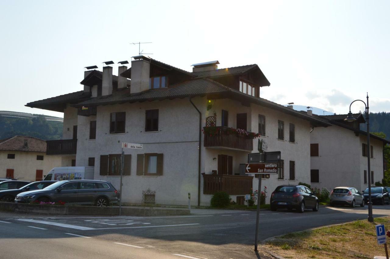 Il Nido Dei Sogni Sanzeno Apartment Exterior foto
